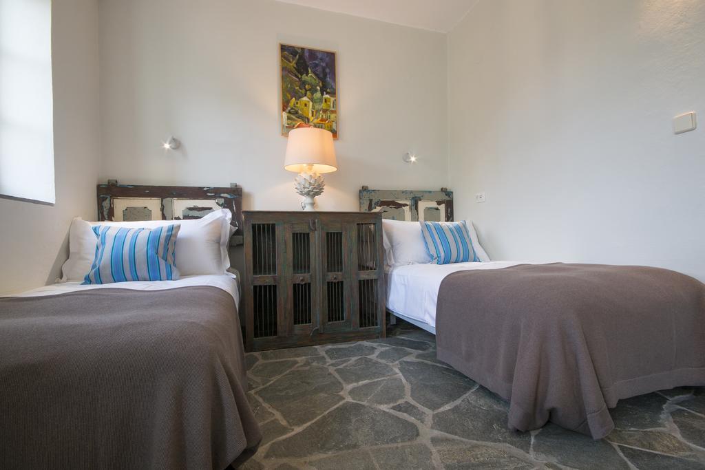 Emporio Hotel Сими Екстериор снимка